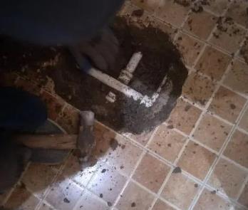 西固卫生间漏水维修公司为您分享下卫生间渗水如何处理及注意事项